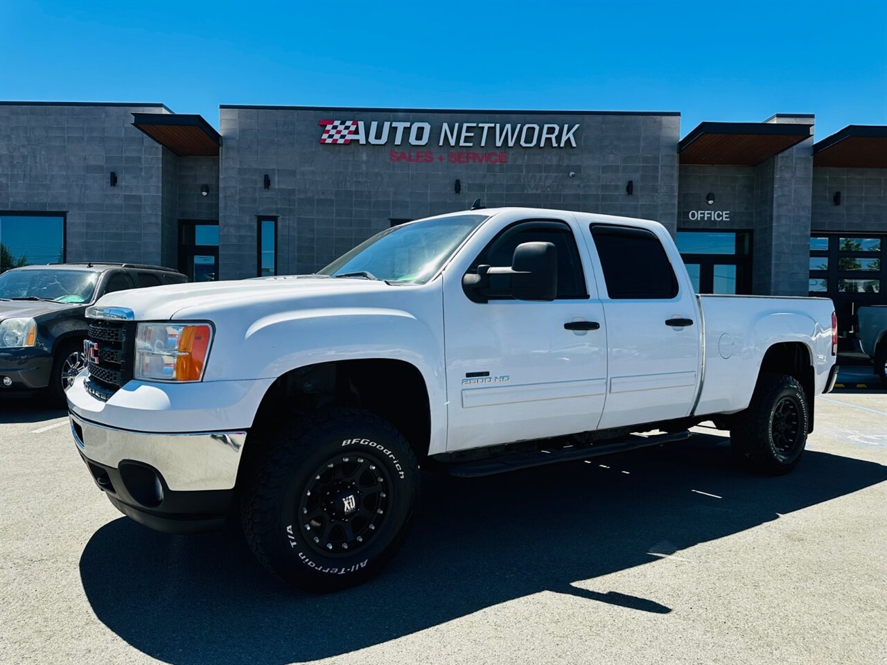 2012 GMC Sierra 2500 SLE - Photo 5 - Reno, NV 89502