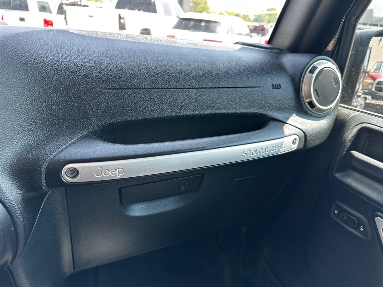 2017 Jeep Wrangler Unlimited Sahara - Photo 22 - Reno, NV 89502