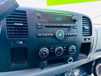 2007 GMC Sierra 2500 HD Work Truck   - Photo 16 - Reno, NV 89502