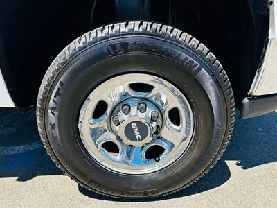 2007 GMC Sierra 2500 HD Work Truck   - Photo 11 - Reno, NV 89502