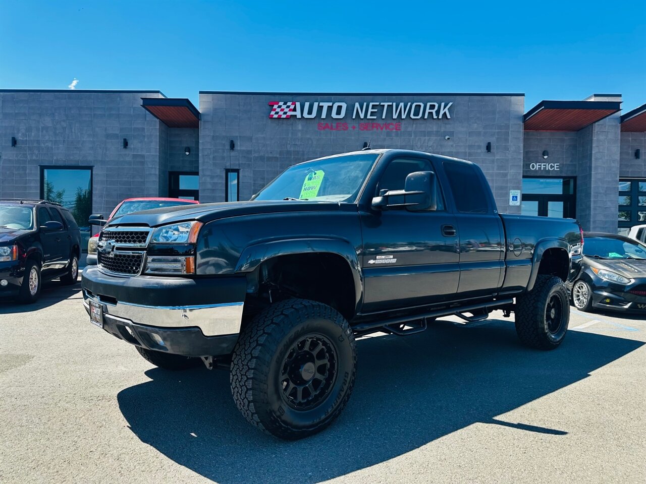 2004 Chevrolet Silverado 2500 LT 4dr Extended Cab - Photo 5 - Reno, NV 89502