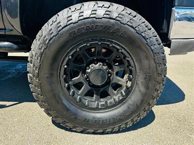 2004 Chevrolet Silverado 2500 LT 4dr Extended Cab - Photo 12 - Reno, NV 89502