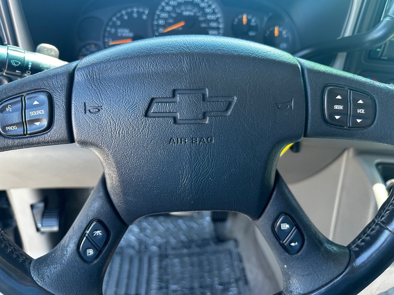 2004 Chevrolet Silverado 2500 LT 4dr Extended Cab - Photo 23 - Reno, NV 89502