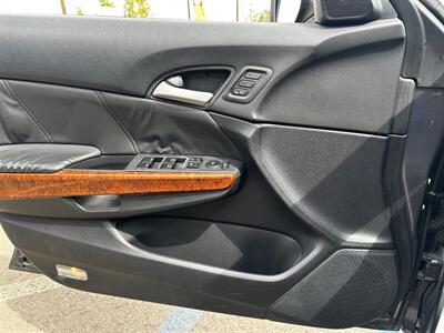 2011 Honda Accord EX-L V6   - Photo 20 - Reno, NV 89502