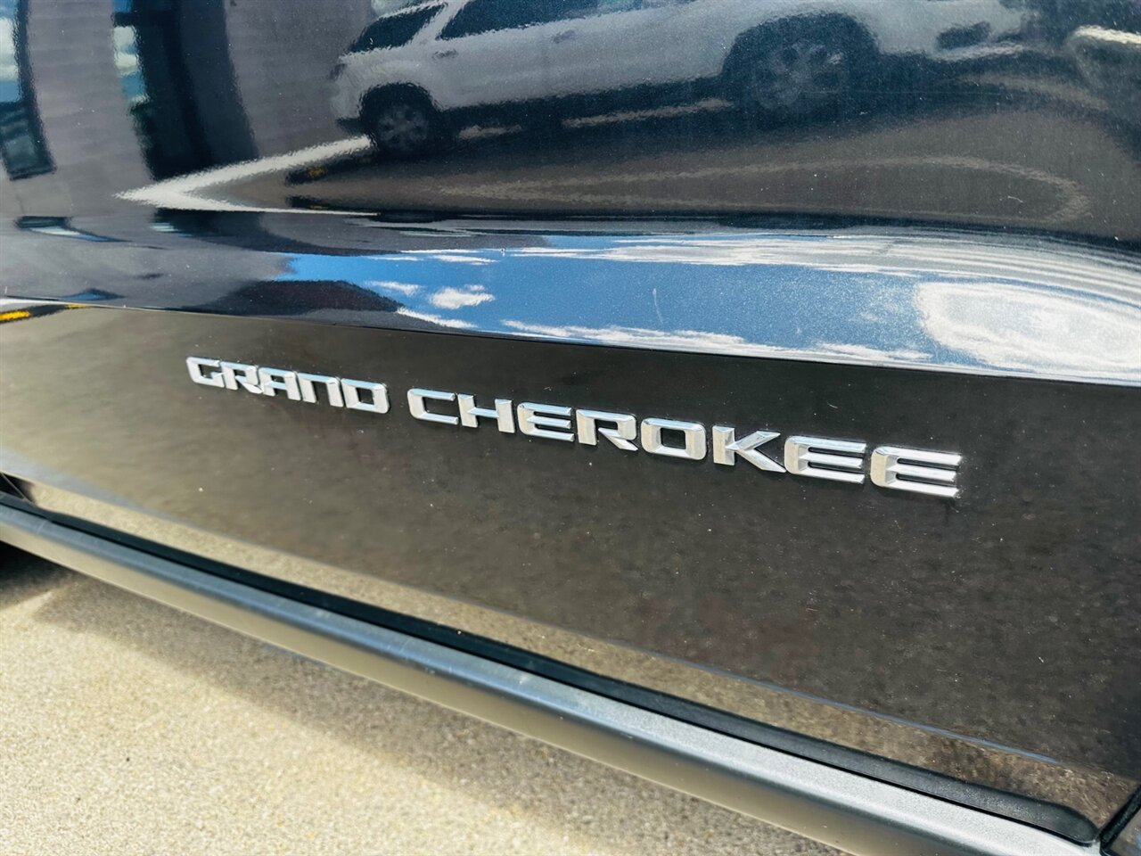 2015 Jeep Grand Cherokee Limited - Photo 12 - Reno, NV 89502