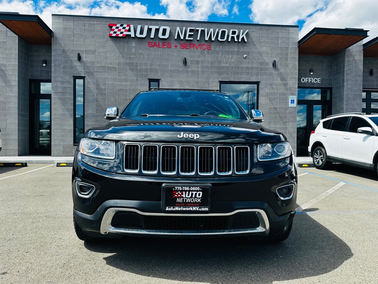 2015 Jeep Grand Cherokee Limited - Photo 4 - Reno, NV 89502