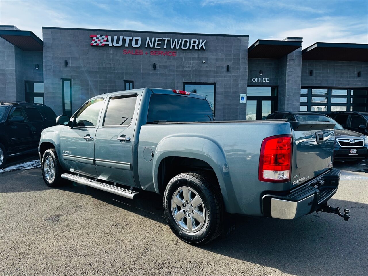 2011 GMC Sierra 1500 SLE - Photo 7 - Reno, NV 89502