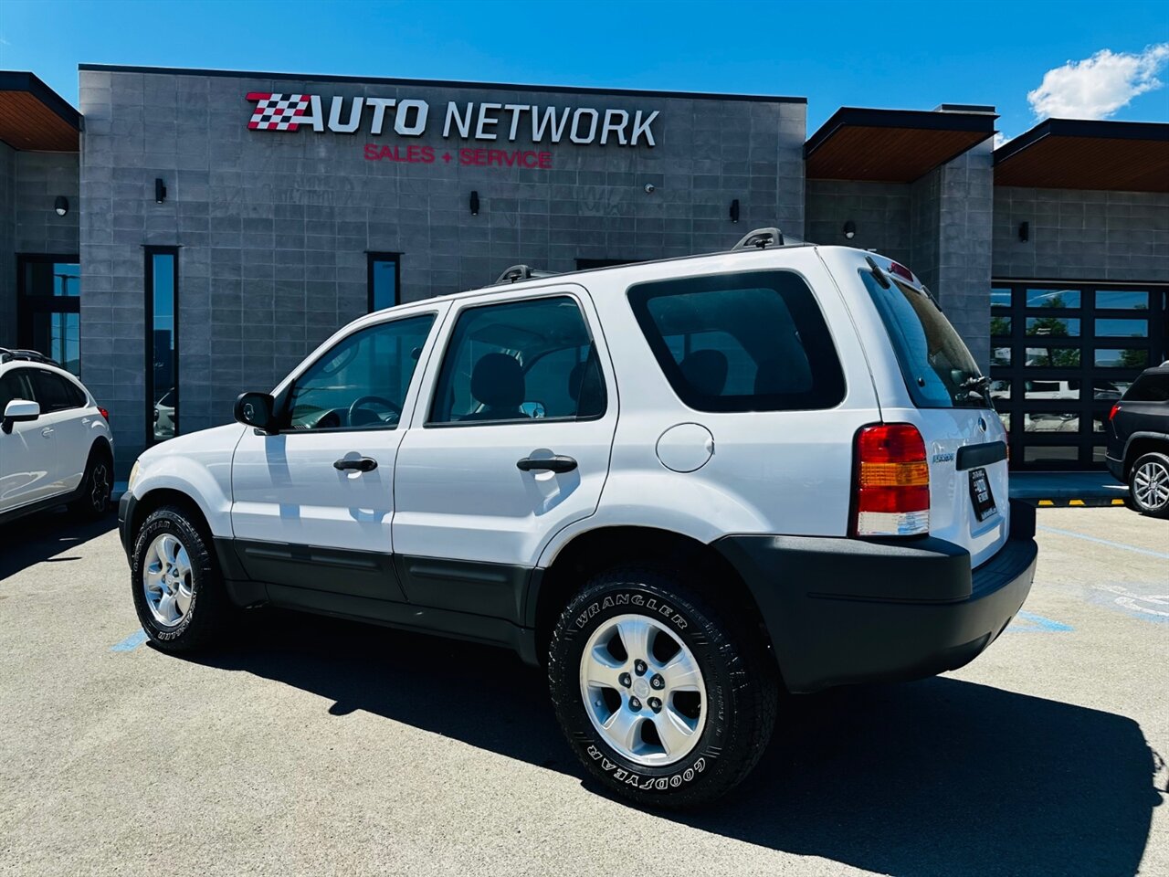 2003 Ford Escape XLS - Photo 7 - Reno, NV 89502
