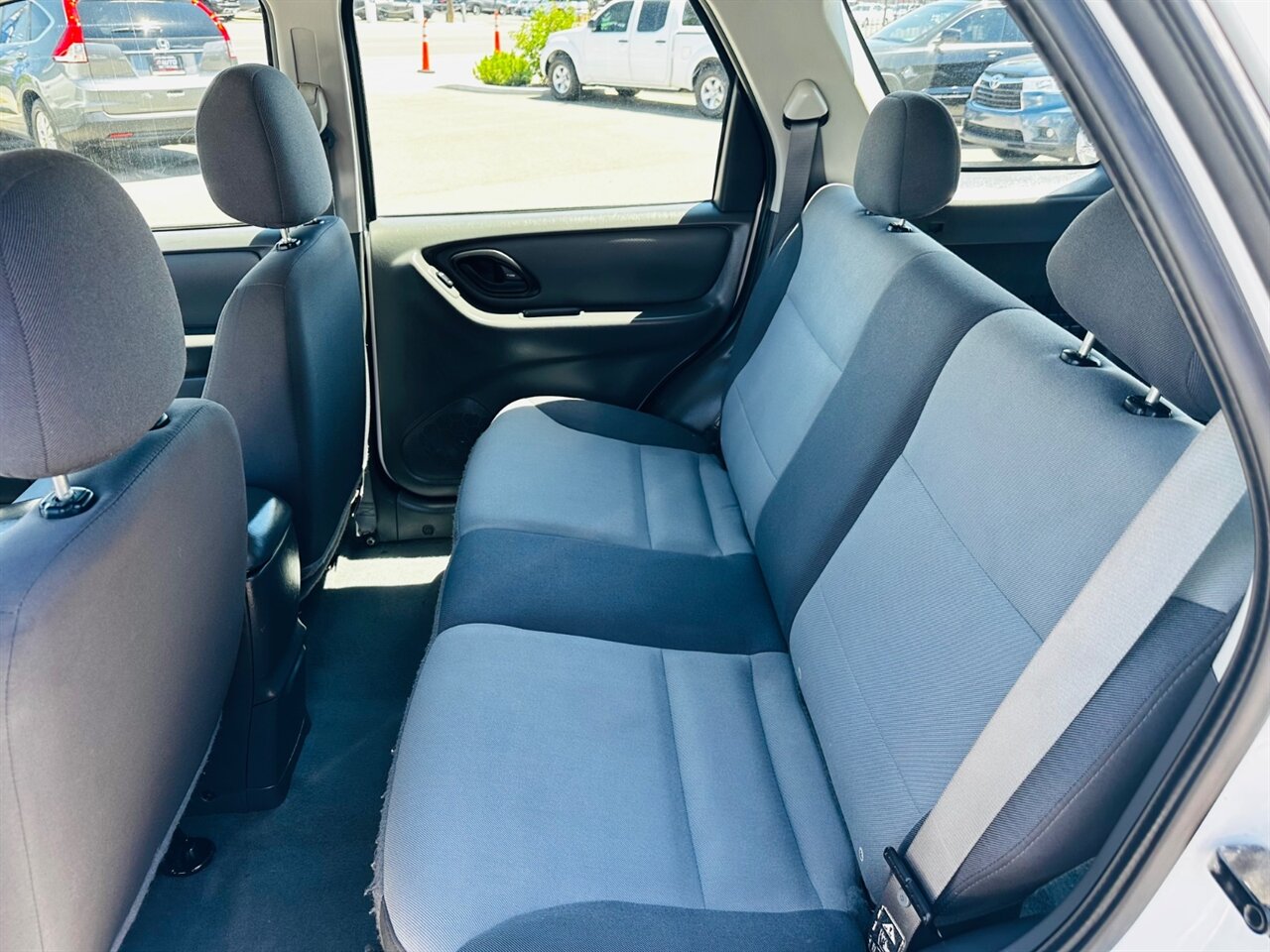 2003 Ford Escape XLS - Photo 12 - Reno, NV 89502