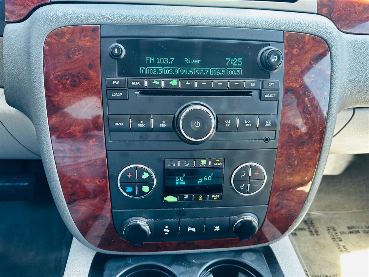 2009 Chevrolet Tahoe LT - Photo 18 - Reno, NV 89502