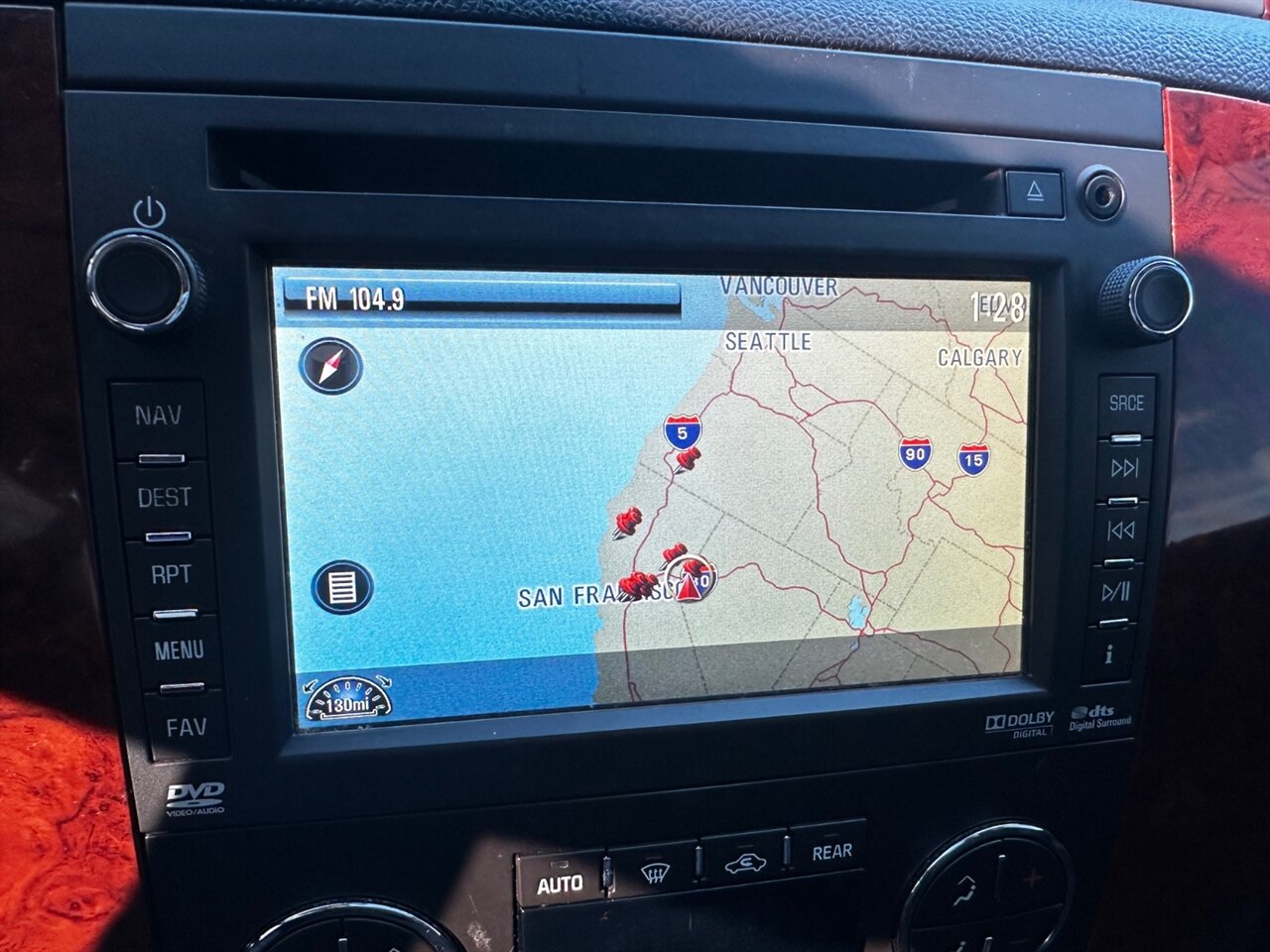 2012 Chevrolet Suburban LTZ - Photo 21 - Reno, NV 89502