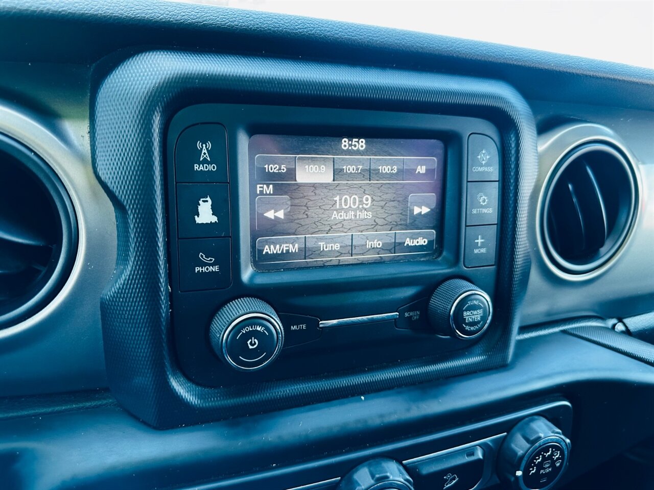 2018 Jeep Wrangler Unlimited Sport - Photo 19 - Reno, NV 89502