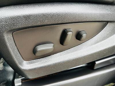 2015 GMC Yukon XL SLT   - Photo 33 - Reno, NV 89502