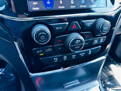 2019 Jeep Grand Cherokee Laredo   - Photo 18 - Reno, NV 89502