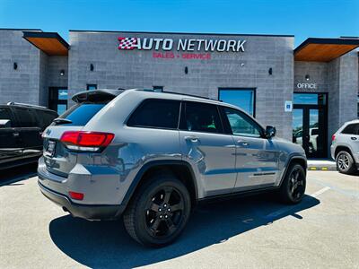 2019 Jeep Grand Cherokee Laredo   - Photo 3 - Reno, NV 89502