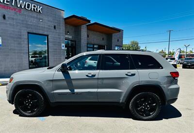 2019 Jeep Grand Cherokee Laredo   - Photo 6 - Reno, NV 89502