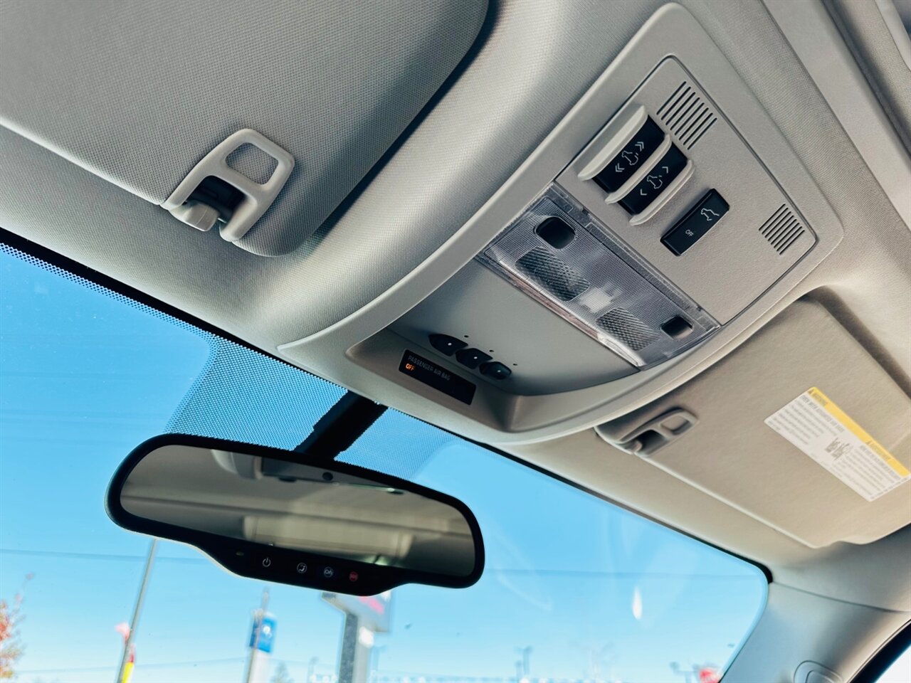 2014 GMC Yukon XL Denali   - Photo 30 - Reno, NV 89502