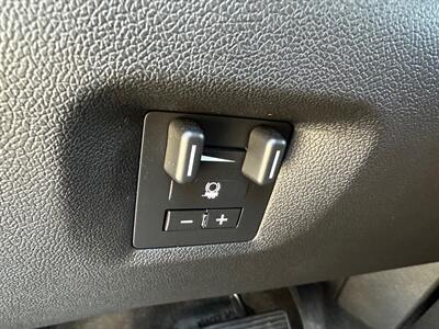 2014 GMC Yukon XL Denali   - Photo 24 - Reno, NV 89502