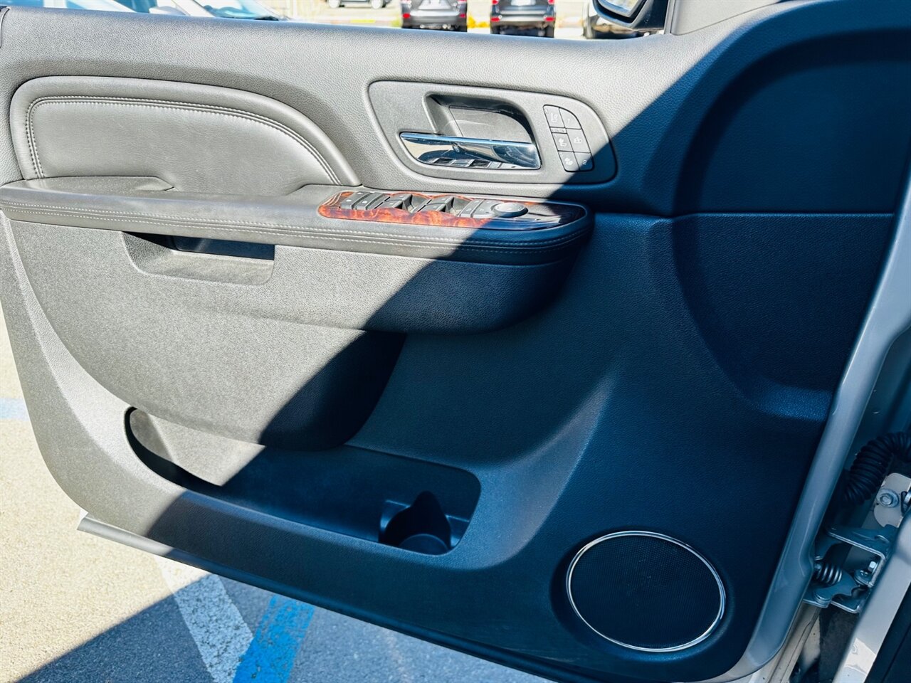 2014 GMC Yukon XL Denali   - Photo 28 - Reno, NV 89502