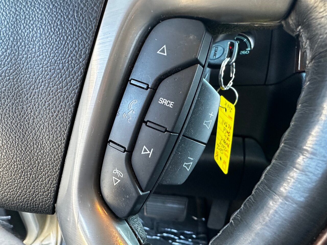 2014 GMC Yukon XL Denali   - Photo 24 - Reno, NV 89502