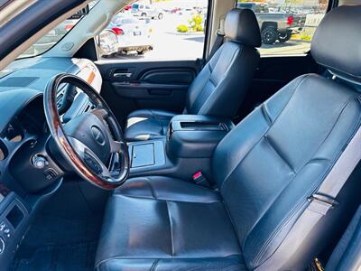 2014 GMC Yukon XL Denali   - Photo 17 - Reno, NV 89502