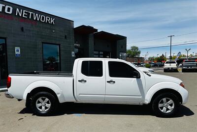 2012 Nissan Frontier SV V6   - Photo 2 - Reno, NV 89502