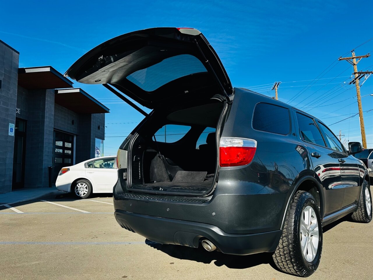 2011 Dodge Durango Crew photo 9