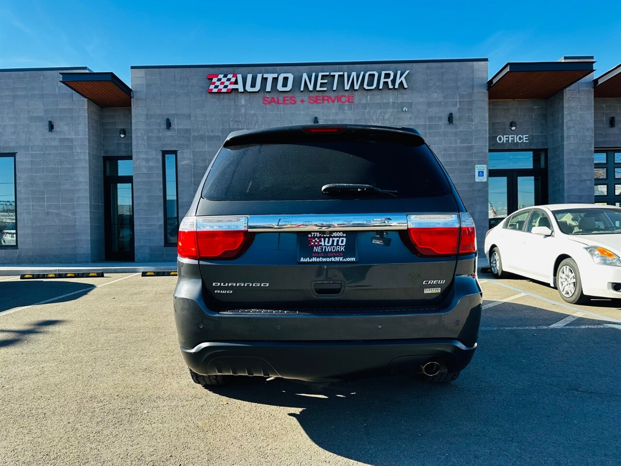 2011 Dodge Durango Crew photo 8