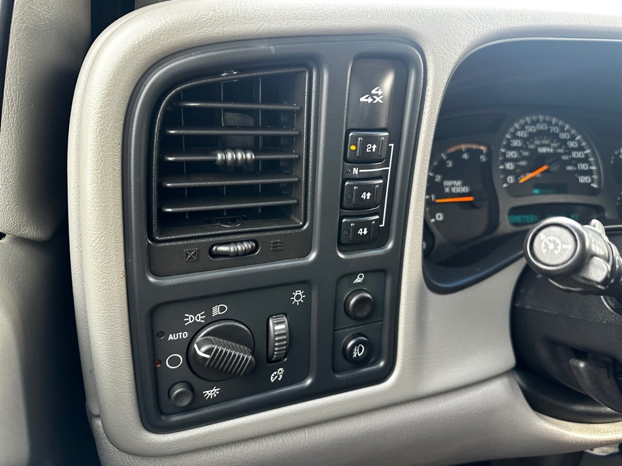 2003 GMC Sierra 3500 SLT 4dr Extended Cab - Photo 22 - Reno, NV 89502