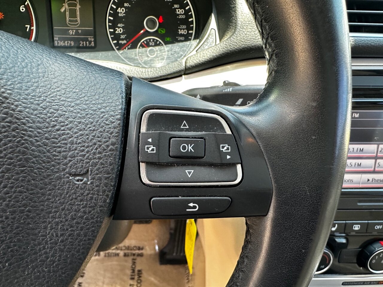 2013 Volkswagen Passat SE PZEV - Photo 19 - Reno, NV 89502