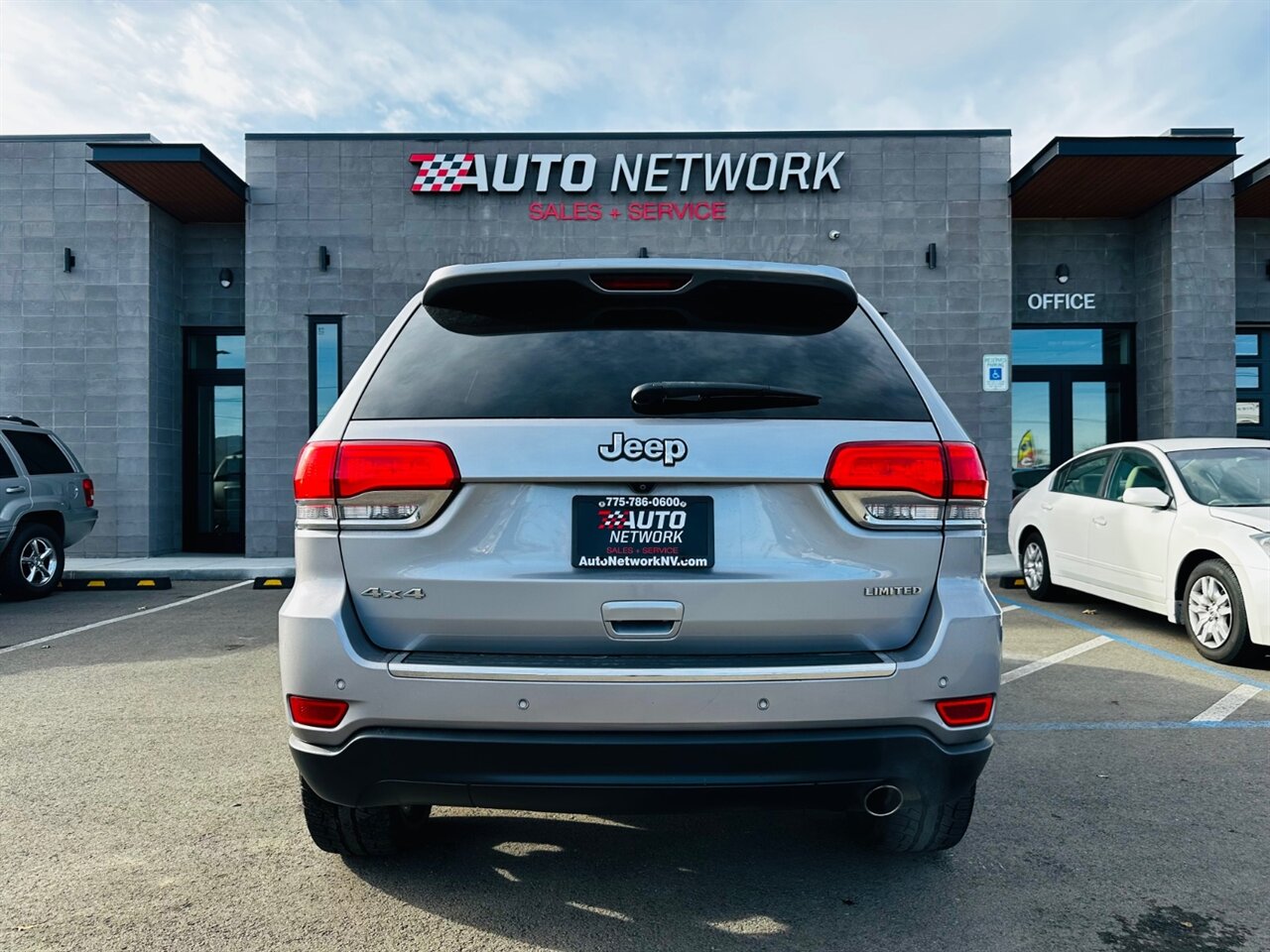 2015 Jeep Grand Cherokee Limited photo 8