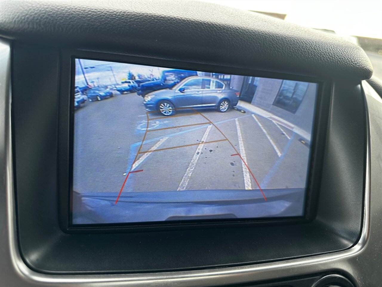 2018 Chevrolet Suburban LT - Photo 20 - Reno, NV 89502