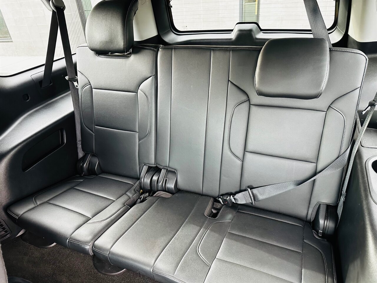 2018 Chevrolet Suburban LT - Photo 17 - Reno, NV 89502