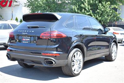 2017 Porsche Cayenne Platinum Edition  AWD 4dr SUV! Back Up Cam! Park Assist! Navigation! Bluetooth w/Voice Activation! Sport & Off-Road Modes! Heated Leather Seats! Sunroof! - Photo 5 - Portland, OR 97266