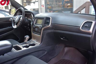 2016 Jeep Grand Cherokee Laredo  4X4 4dr SUV! Back Up Camera! Parking Assist! Bluetooth! Eco & Sport Mode! Tow Pkg! All Weather Floor Mats! Roof Rails! - Photo 12 - Portland, OR 97266