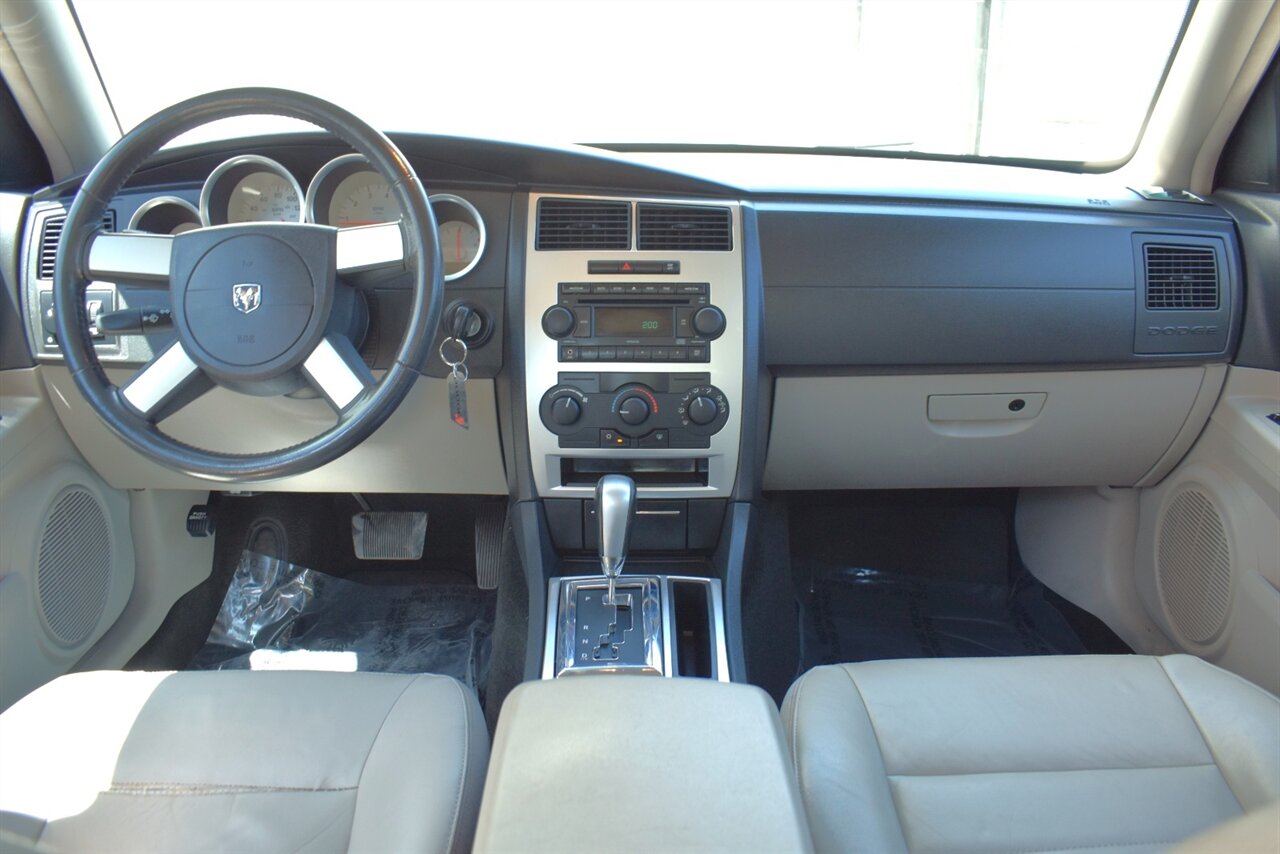2007 Dodge Charger R/T 4dr Sedan! 5.7L HEMI V8! Rear-Wheel Drive! Sport-Tuned Suspension! Dual Exhaust! Boston Acoustics® Premium Audio! - Photo 13 - Portland, OR 97266
