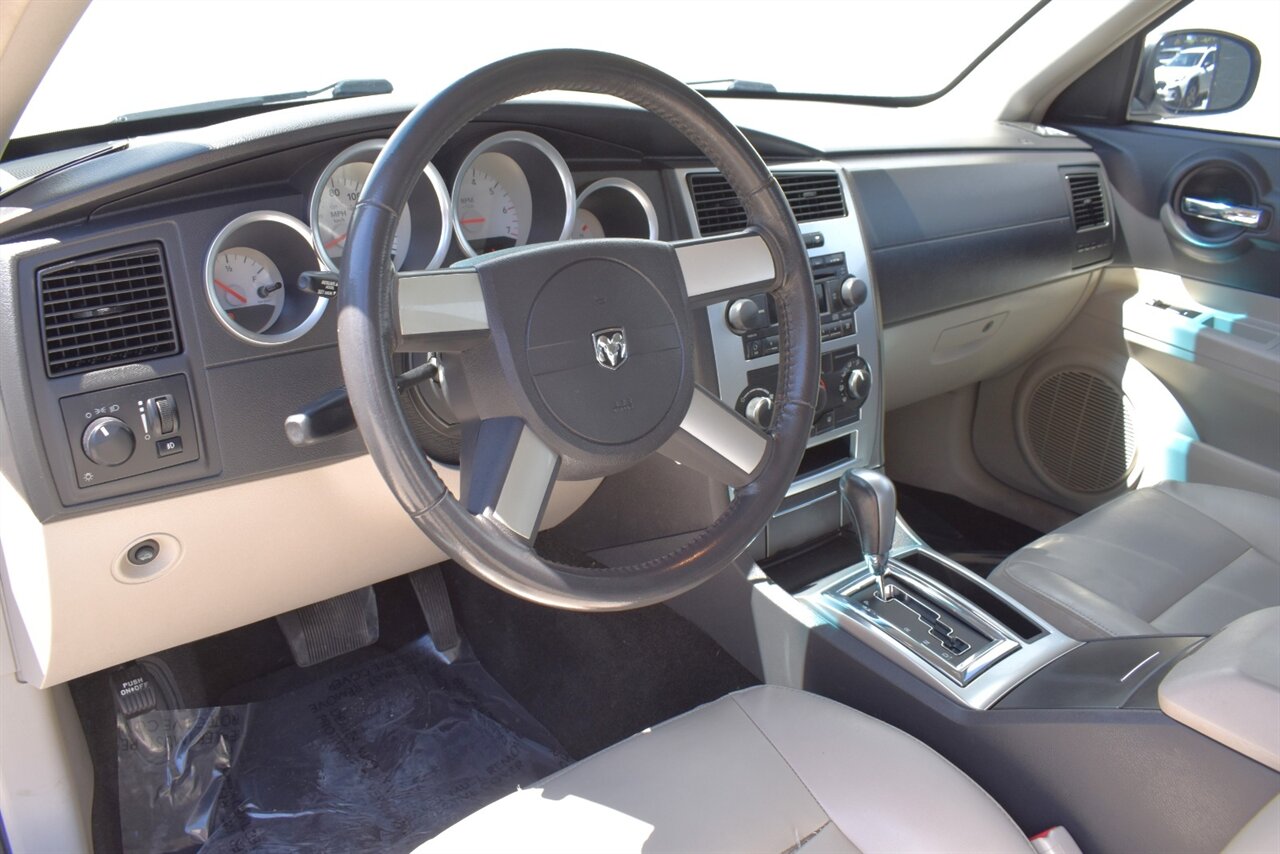 2007 Dodge Charger R/T 4dr Sedan! 5.7L HEMI V8! Rear-Wheel Drive! Sport-Tuned Suspension! Dual Exhaust! Boston Acoustics® Premium Audio! - Photo 3 - Portland, OR 97266