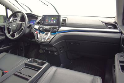 2023 Honda Odyssey Touring Minivan  4dr FWD! Power Sliding Doors! Rear Entertainment! Honda Sensing! Adaptive Cruise Control! Blind Spot Monitoring! Heated Leather Seats! Backup Camera! - Photo 13 - Portland, OR 97266