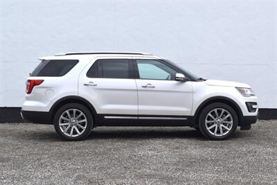 2016 Ford Explorer Limited AWD 4dr SUV! Terrain Management System! Stability Control! Adaptive Cruise Control! Lane Keeping System! Blind Spot Monitoring! Rear Cross Traffic Alert! Backup Camera! Heated & Ventilated Seats! - Photo 6 - Portland, OR 97266