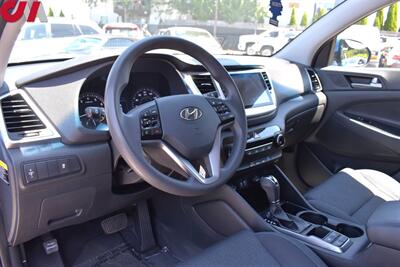 2017 Hyundai TUCSON SE  AWD 4dr SUV! Back Up Camera! Bluetooth w Voice Activation! Tow Hitch! Center Locking Diff! Eco & Sport Drive Modes! - Photo 3 - Portland, OR 97266