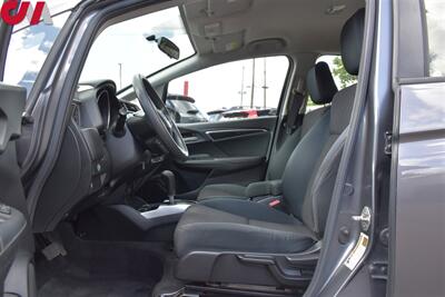 2017 Honda Fit LX  4dr Hatchback! 33 City MPG! 40 Hwy MPG! Back Up Camera! Bluetooth w/Voice Activation! Traction Control! Econ Mode! - Photo 10 - Portland, OR 97266