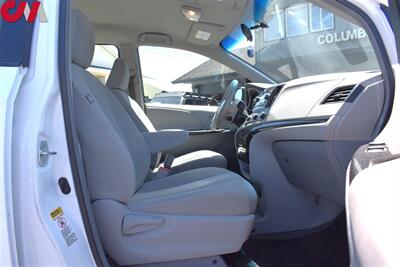2011 Toyota Sienna Base 7-Passenger  4dr Mini-Van V6**BY APPOINTMENT ONLY**Star Safety System! Traction Control! Cruise Control! 2nd-Row Captain's Chairs! Auxiliary Port! All Weather Floor Mats! - Photo 22 - Portland, OR 97266