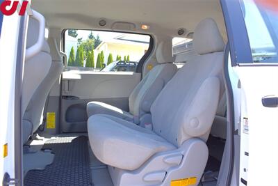2011 Toyota Sienna Base 7-Passenger  4dr Mini-Van V6**BY APPOINTMENT ONLY**Star Safety System! Traction Control! Cruise Control! 2nd-Row Captain's Chairs! Auxiliary Port! All Weather Floor Mats! - Photo 20 - Portland, OR 97266