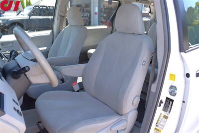 2011 Toyota Sienna Base 7-Passenger  4dr Mini-Van V6**BY APPOINTMENT ONLY**Star Safety System! Traction Control! Cruise Control! 2nd-Row Captain's Chairs! Auxiliary Port! All Weather Floor Mats! - Photo 11 - Portland, OR 97266