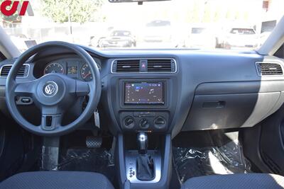2014 Volkswagen Jetta S  4dr Sedan! Back Up Camera! Bluetooth! Brake Assist and Hill Hold Control! Stability Control! - Photo 13 - Portland, OR 97266