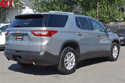 2018 Chevrolet Traverse LT Cloth  4x4 4dr SUV w/1LT! Tow Mode! Back-Up Camera! Apple CarPlay! Android Auto! Adjustable Power Liftgate! Heated Seats! Rear Climate Control! - Photo 5 - Portland, OR 97266