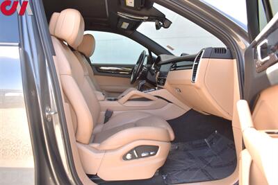 2019 Porsche Cayenne  AWD 4dr SUV Park-Assist! Surround View Camera! Navigation! Bluetooth! Off-Road & Sport Drive Mode! Heated & Ventilated Leather Seats! Pano-Sunroof! Tow Hitch! - Photo 36 - Portland, OR 97266