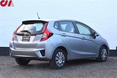 2017 Honda Fit LX 4dr Hatchback CVT! 33 City Mpg! 40 Hwy Mpg! Back Up Camera! Econ Drive Mode! Traction Control! Bluetooth/Aux/USB! - Photo 5 - Portland, OR 97266