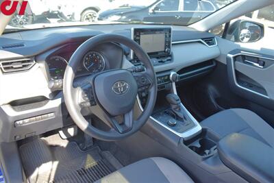 2020 Toyota RAV4 Hybrid XLE  AWD 4dr SUV**BY APPOINTMENT ONLY**Rear View Camera! Adaptive Cruise Control! Bluetooth! EV/Eco/Sport/Trail Modes! 41MPG City! 38MPG Hwy! Power Liftgate! Roof Rack! Sunroof! - Photo 3 - Portland, OR 97266