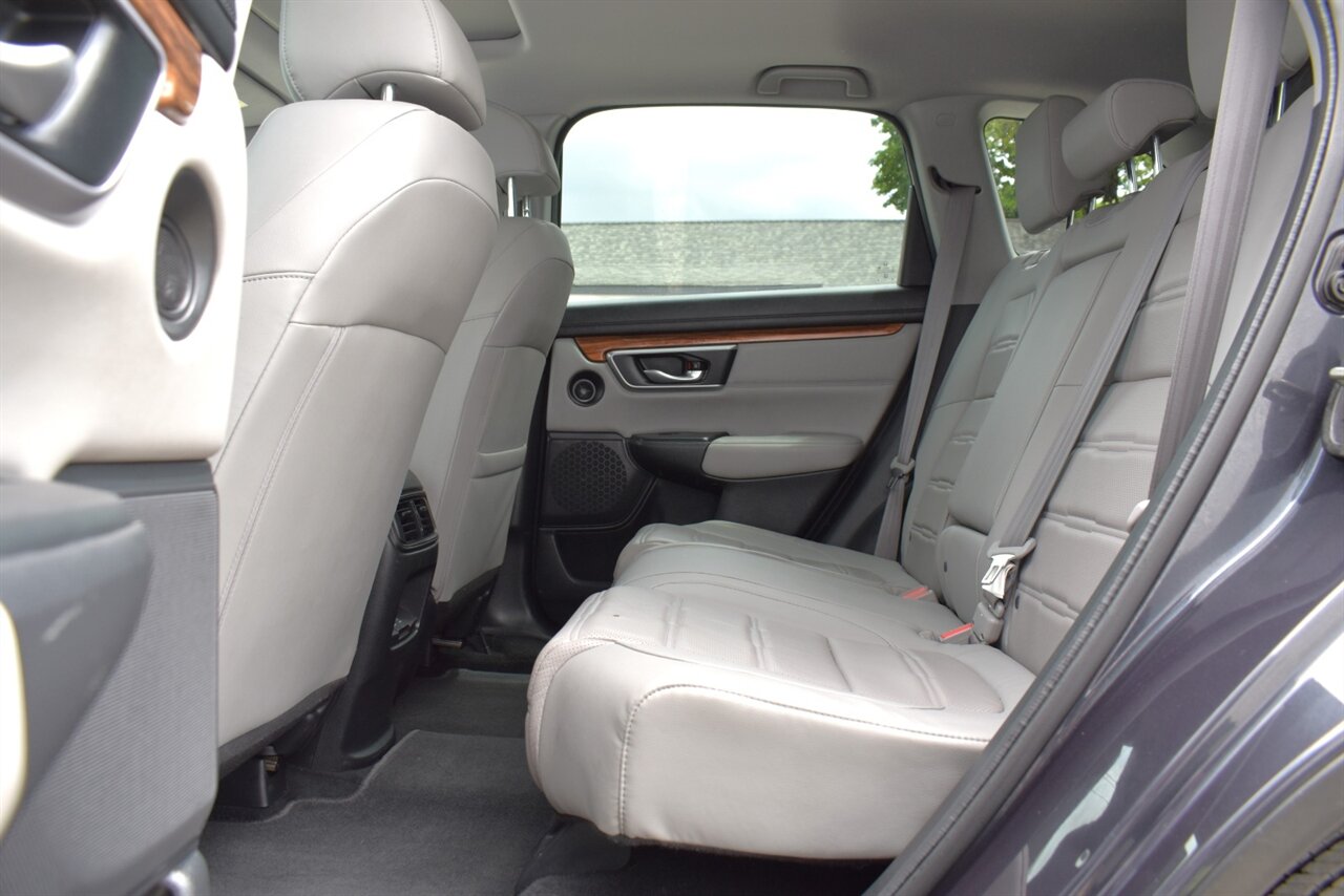 2017 Honda CR-V EX-L AWD 4dr SUV! Back Up Camera! Blind Spot Monitor! Collision Mitigation System! Lane Assist! Econ Drive Mode! Bluetooth Connectivity! Heated Leather Seats! Sunroof! Power Liftgate! - Photo 30 - Portland, OR 97266